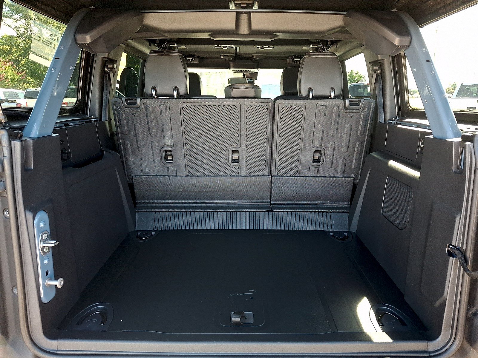 Certified 2023 Ford Bronco Black Diamond w/ Sasquatch Package AWD/4WD image 28
