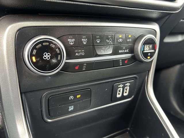 Certified 2018 Ford EcoSport SE image 24