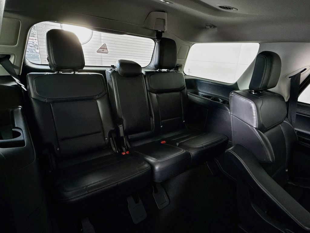 Certified 2025 Ford Expedition Platinum AWD/4WD image 29