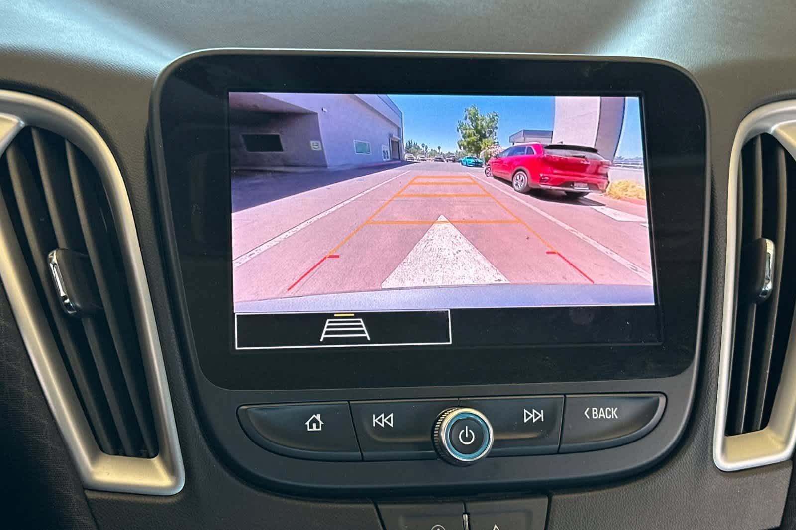 Used 2024 Chevrolet Malibu LT FWD image 19