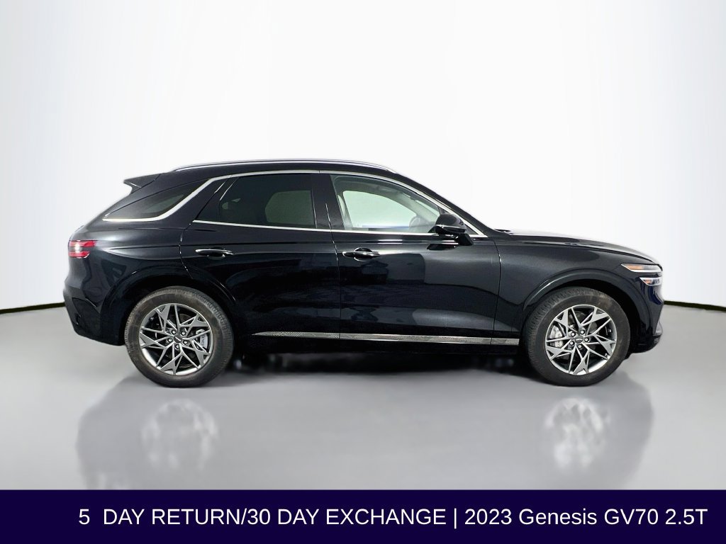 Used 2023 Genesis GV70 2.5T w/ Select Package AWD/4WD image 9
