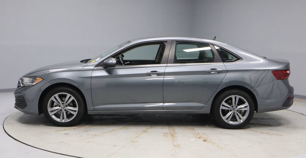 Used 2024 Volkswagen Jetta SE FWD image 7