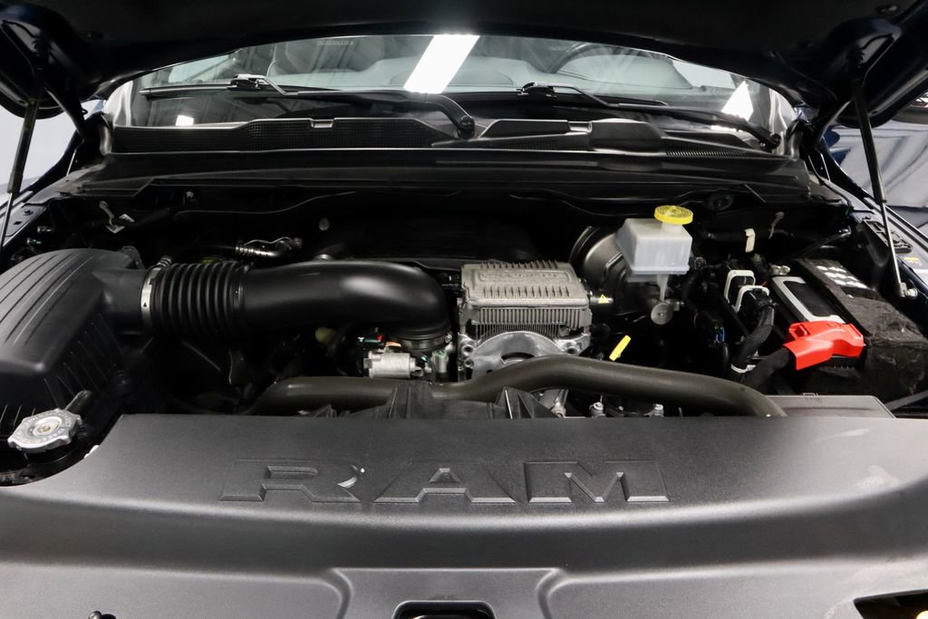 Used 2023 RAM 1500 Laramie AWD/4WD image 18