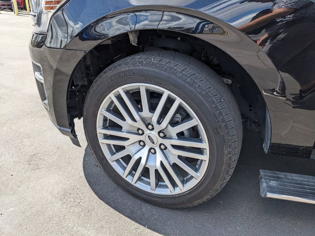 Certified 2024 Ford Expedition Limited image 33