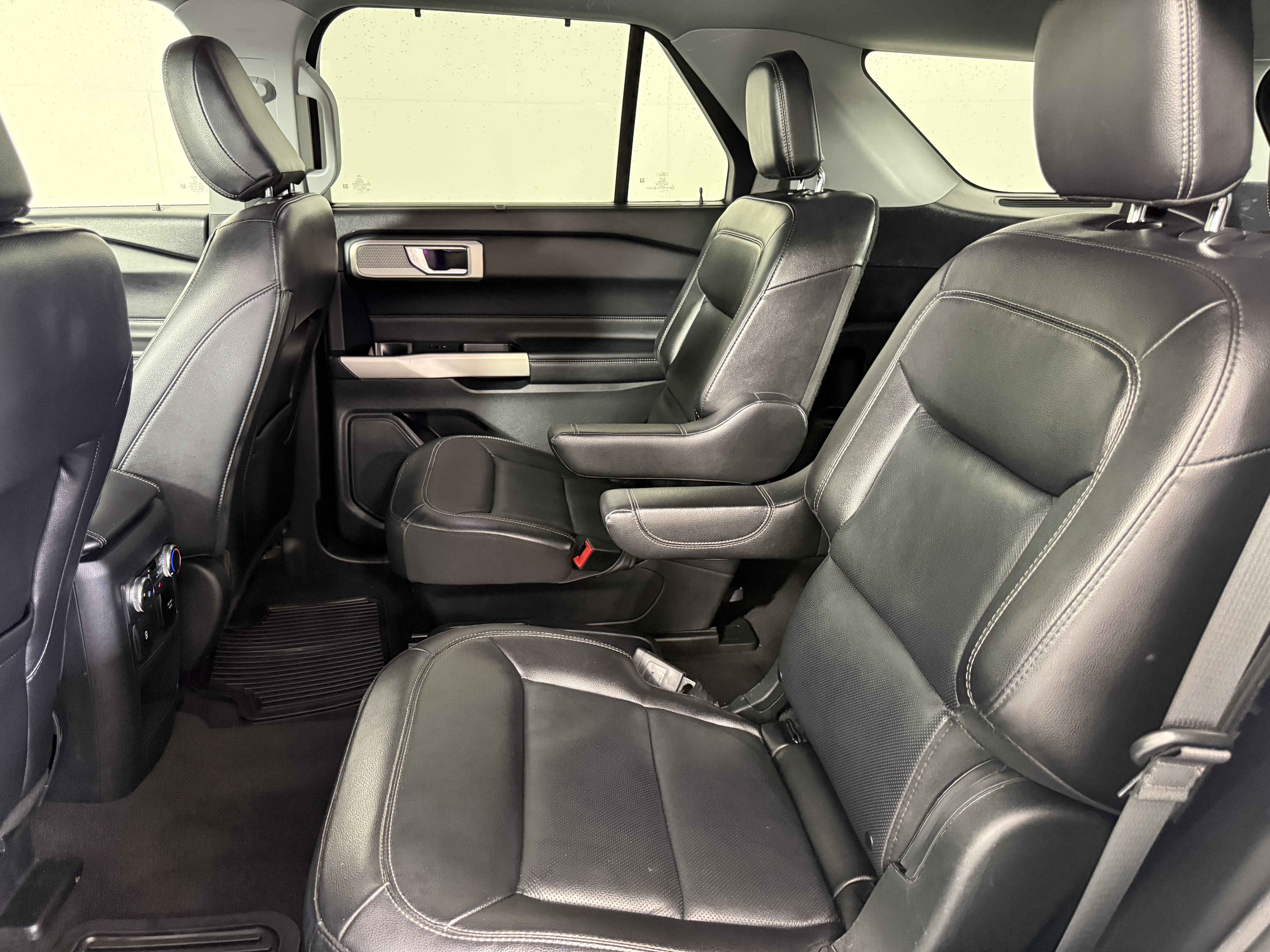 Certified 2021 Ford Explorer Limited w/ Equipment Group 301A RWD image 13