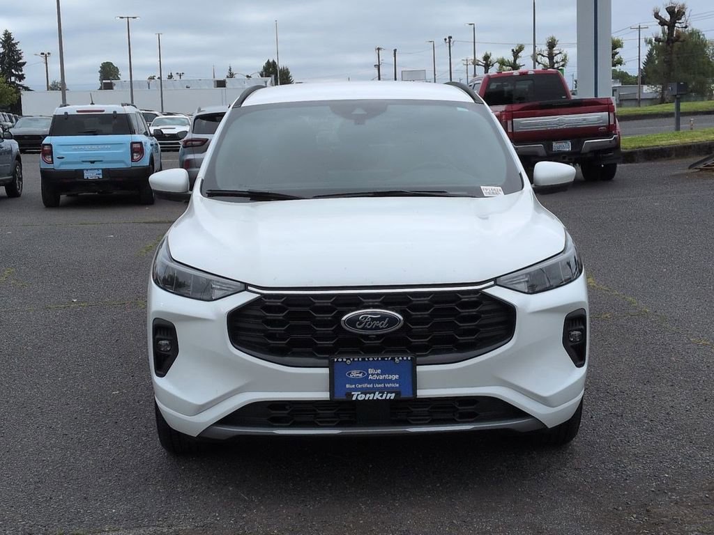 Certified 2023 Ford Escape ST-Line Select w/ Tech Pack #2 AWD/4WD image 8