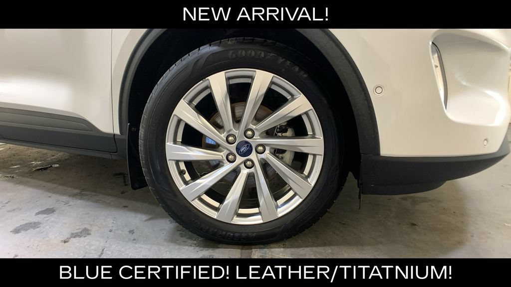 Certified 2022 Ford Escape Titanium w/ Titanium Elite Package AWD/4WD image 9