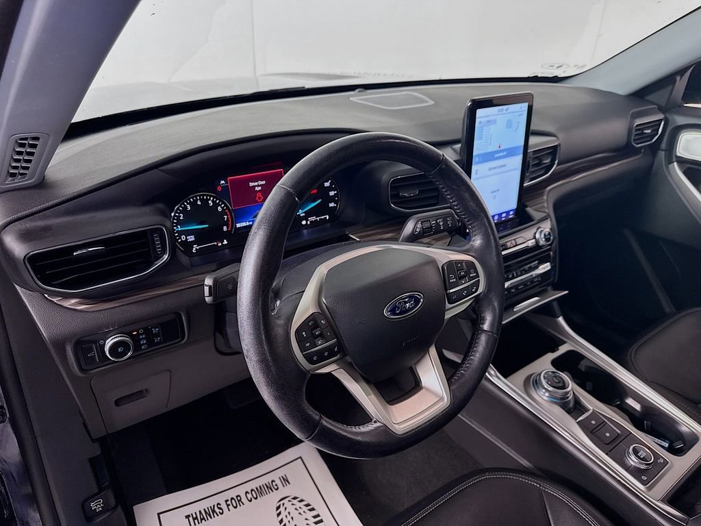 Certified 2023 Ford Explorer Limited w/ Limited Technology Package image 9
