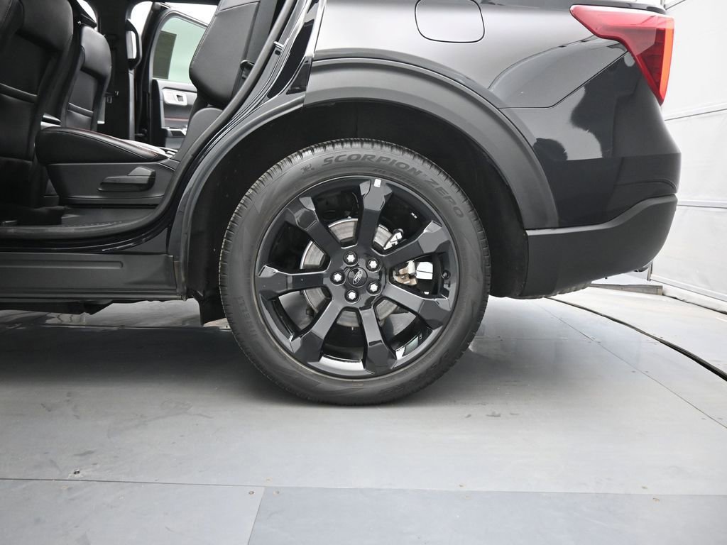 Certified 2022 Ford Explorer ST-Line w/ Class IV Trailer Tow Package image 23