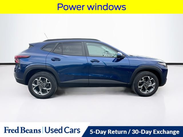 Used 2024 Chevrolet Trax LT w/ Driver Confidence Package FWD image 10
