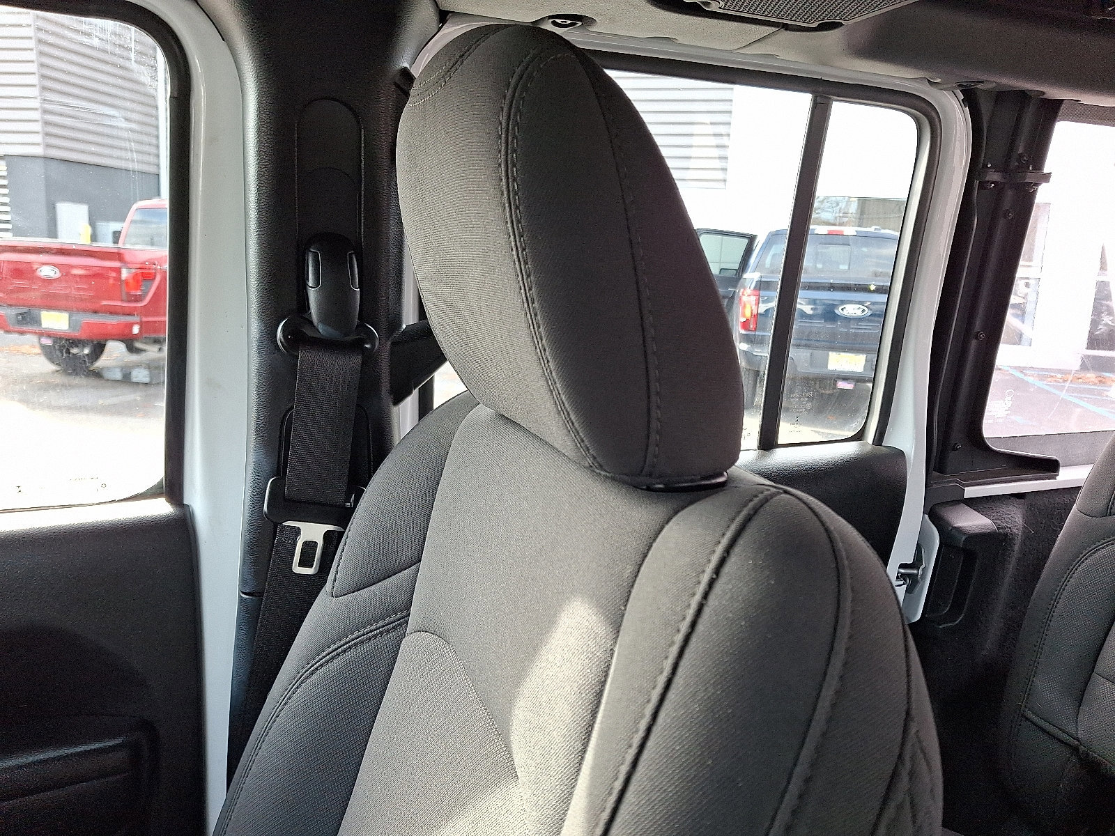 Used 2022 Jeep Wrangler Unlimited Sport image 18