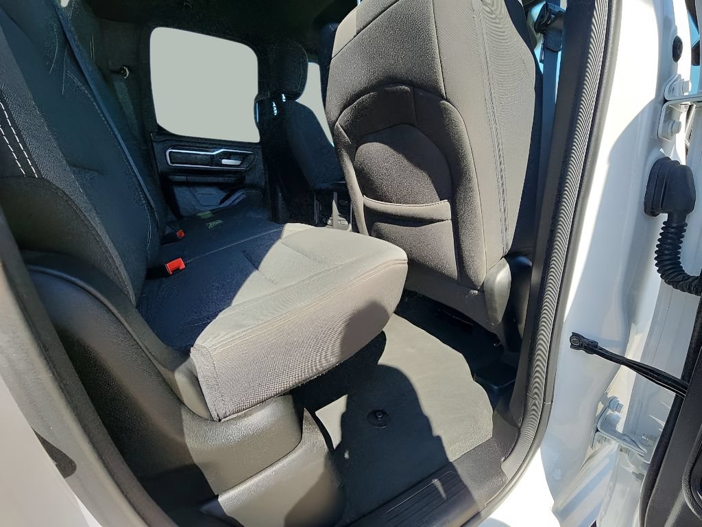 Used 2022 RAM 1500 Big Horn w/ Night Edition AWD/4WD image 11