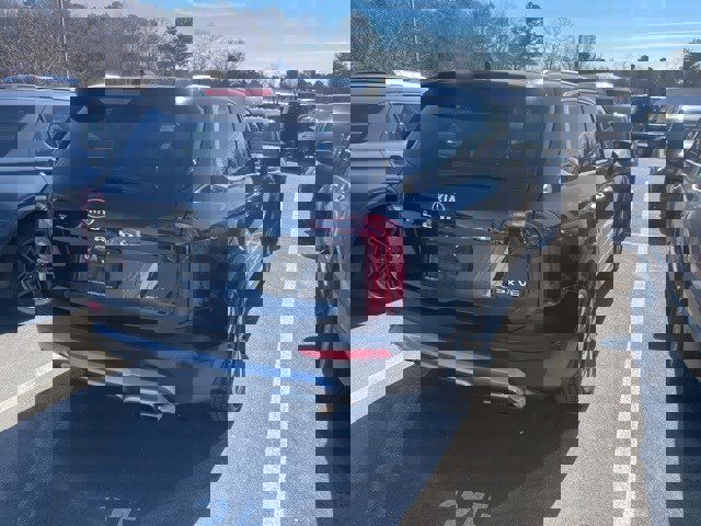 Used 2021 Kia Telluride SX image 3