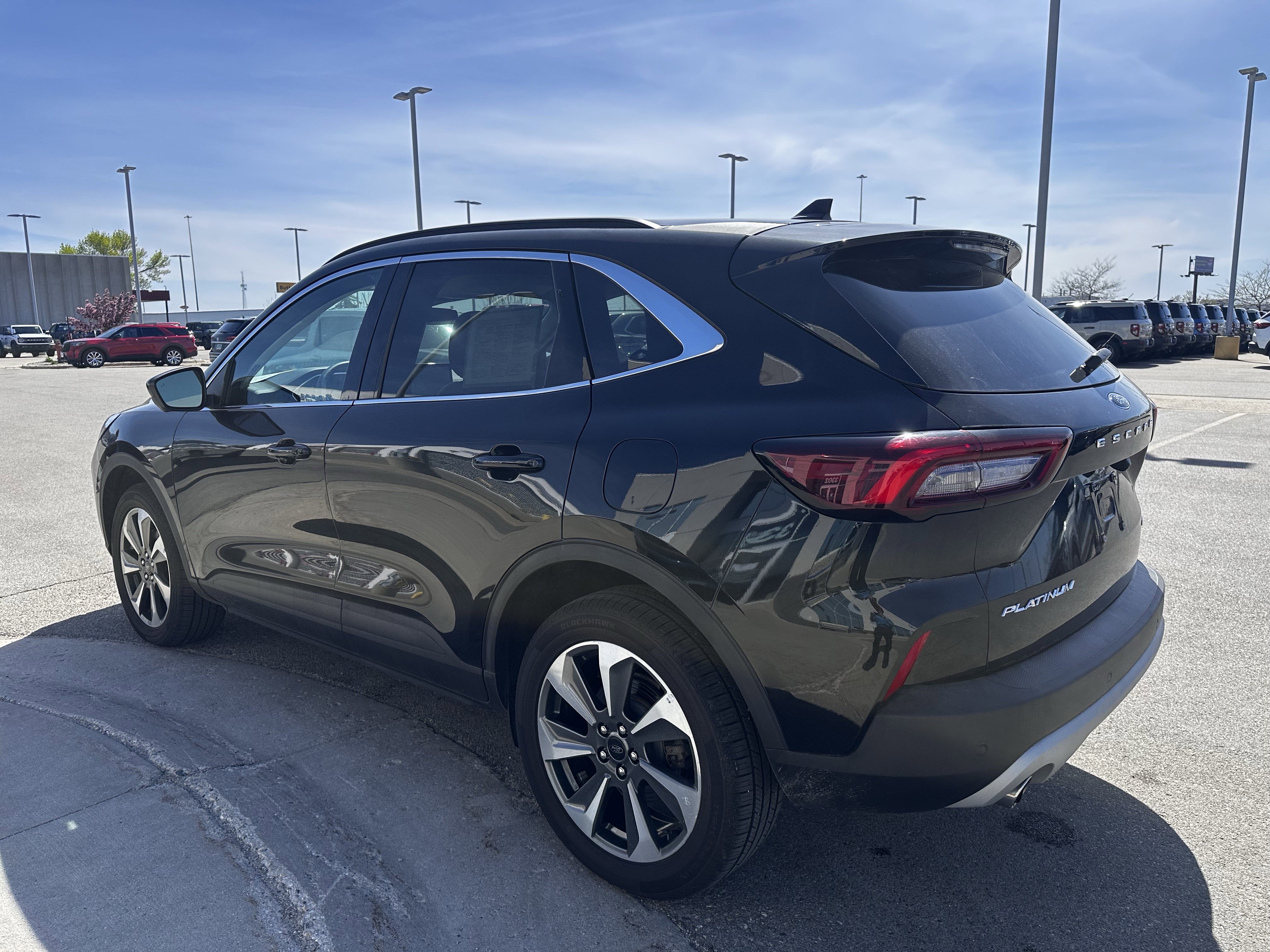 Certified 2024 Ford Escape Platinum AWD/4WD image 3