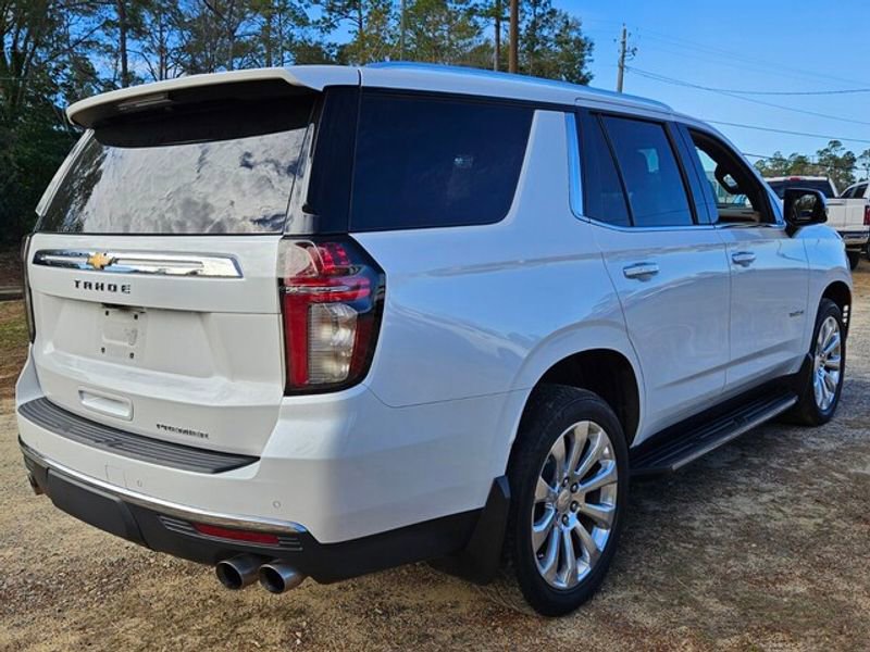 Used 2021 Chevrolet Tahoe Premier w/ Premium Package image 5