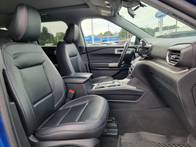 Certified 2023 Ford Explorer XLT w/ Equipment Group 202A AWD/4WD image 24