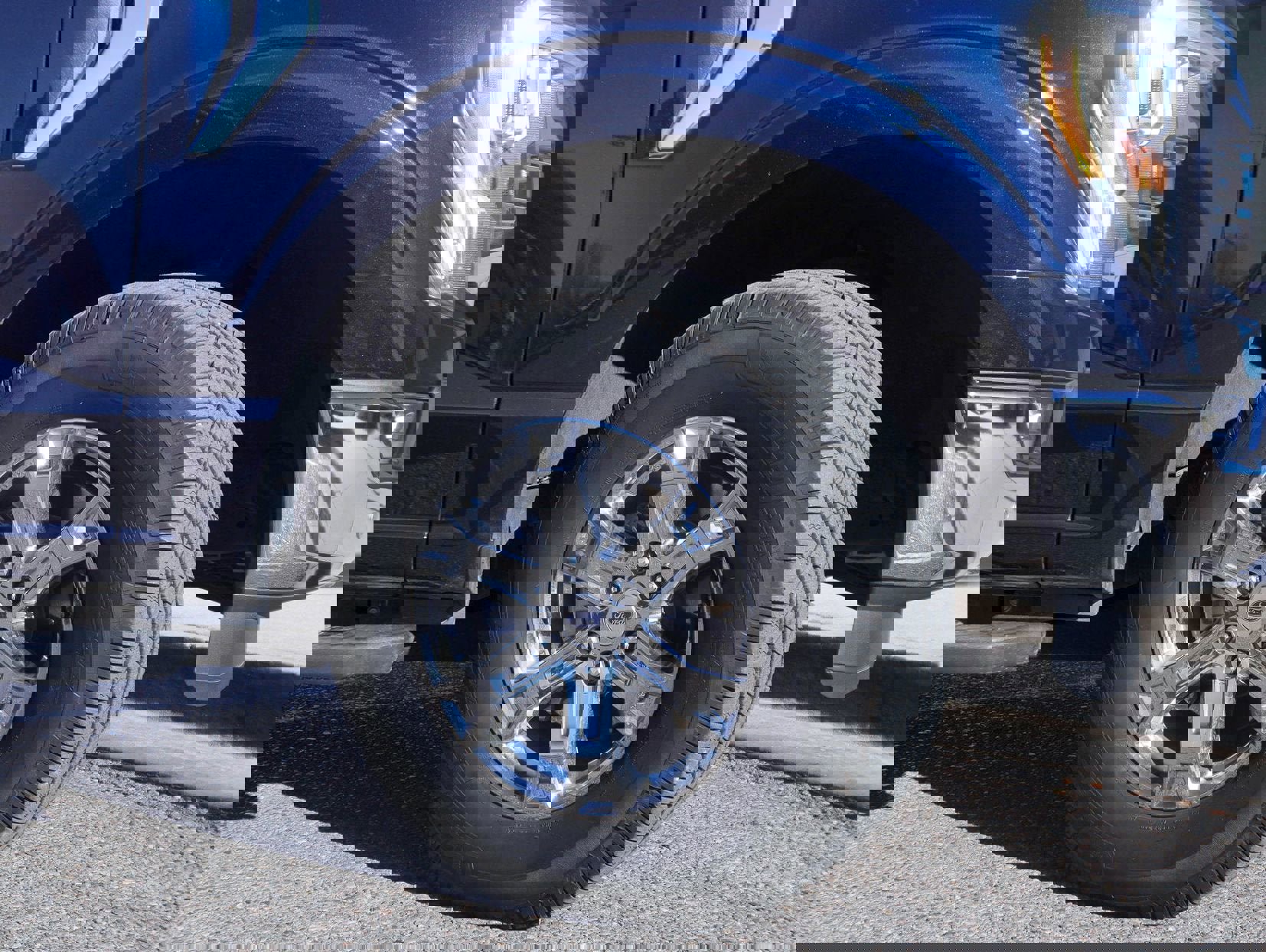 Certified 2021 Ford F150 XLT w/ Equipment Group 302A High image 13