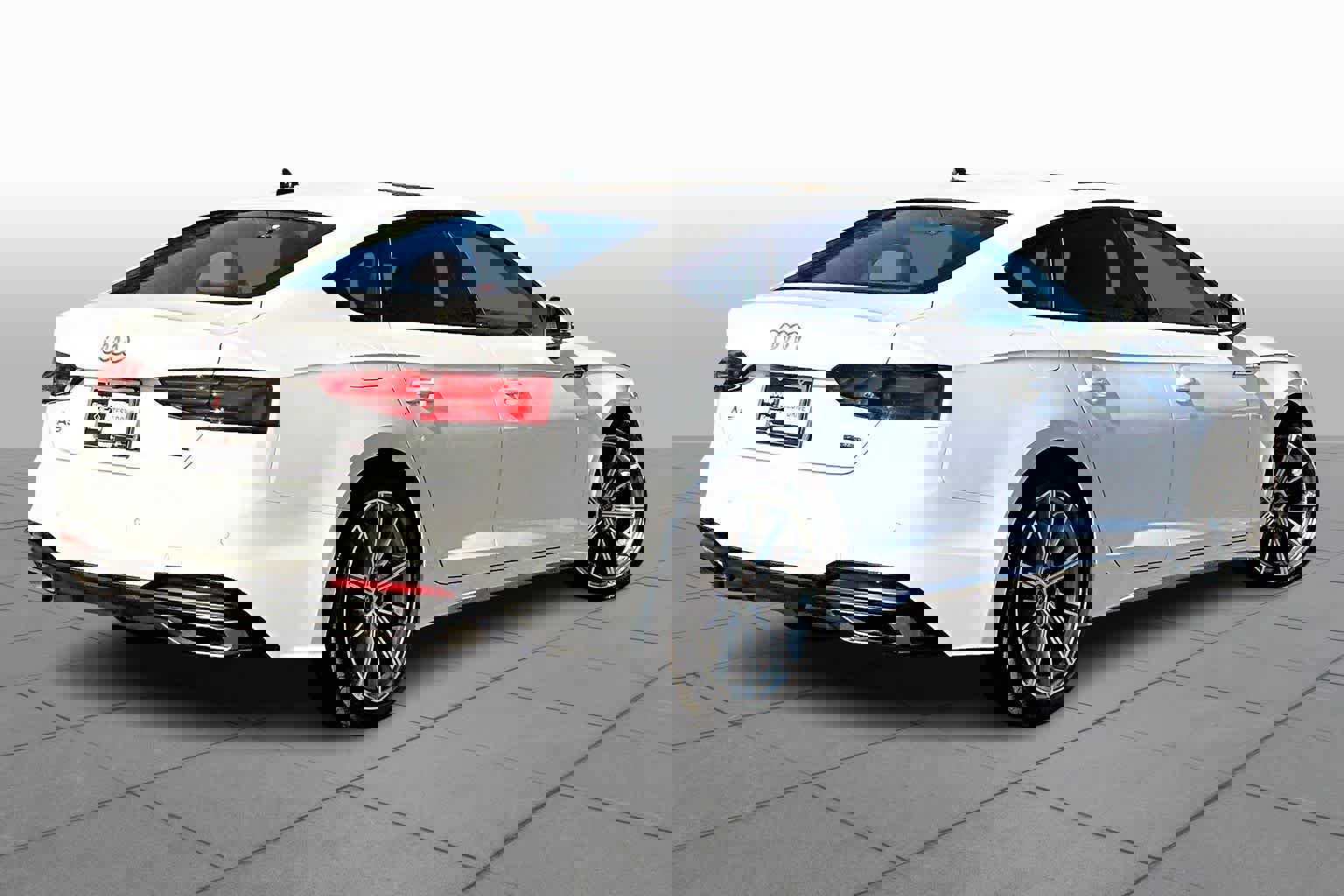 Used 2025 Audi A5 2.0T Premium Plus image 4