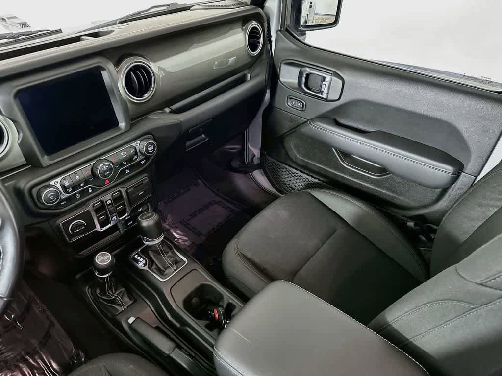 Used 2023 Jeep Wrangler Unlimited Sahara w/ Cold Weather Group AWD/4WD image 11