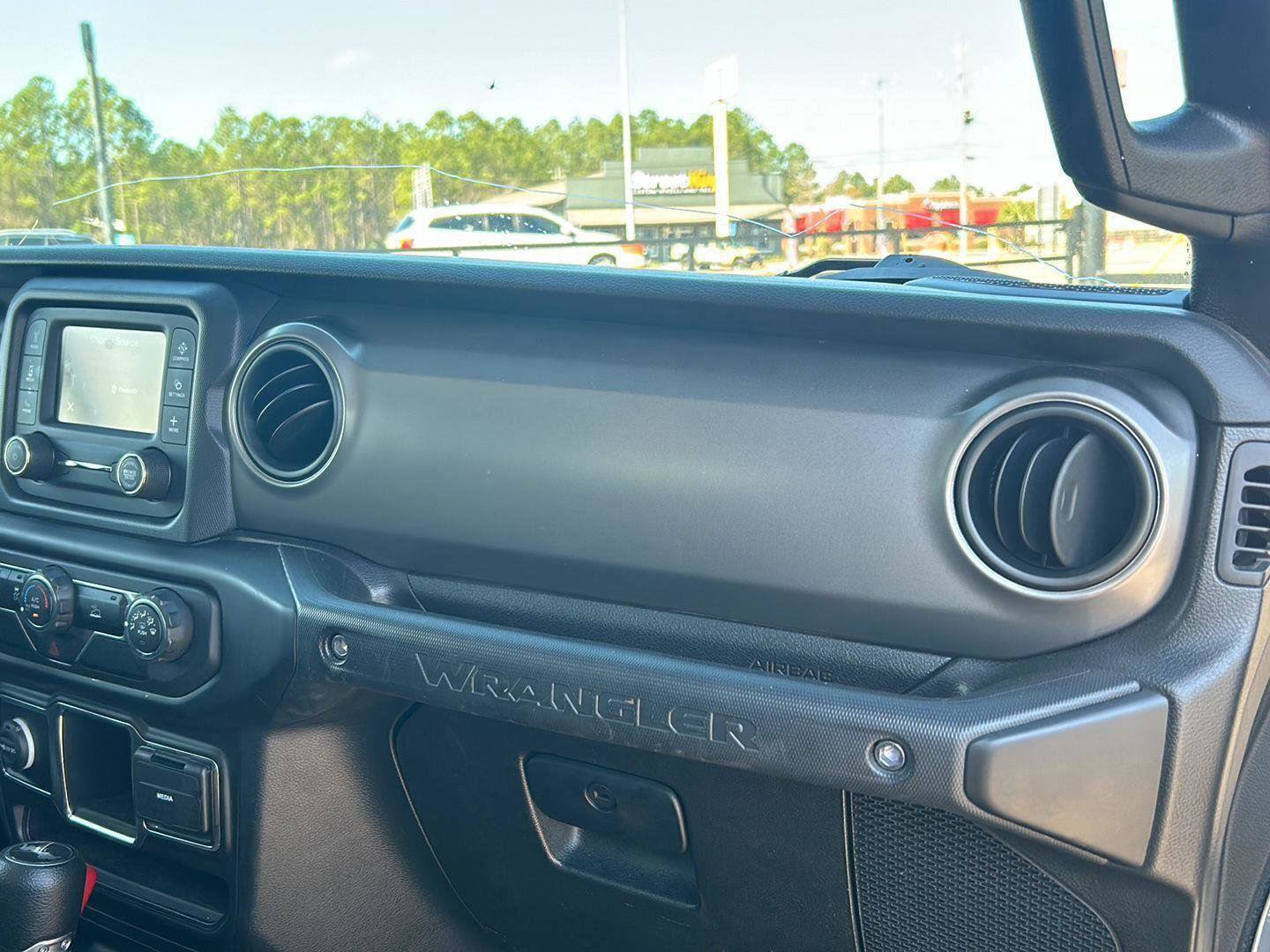 Used 2021 Jeep Wrangler Sport image 93