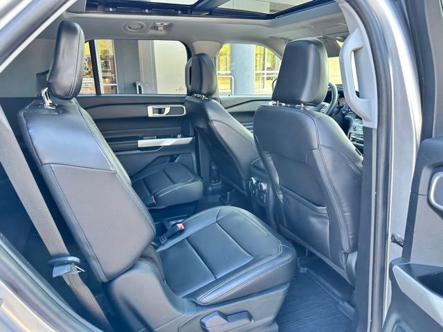 Certified 2021 Ford Explorer XLT w/ Equipment Group 202A AWD/4WD image 45