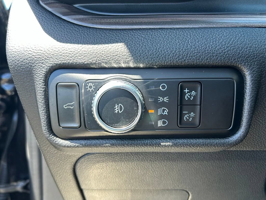 Certified 2023 Ford Explorer Limited AWD/4WD image 17