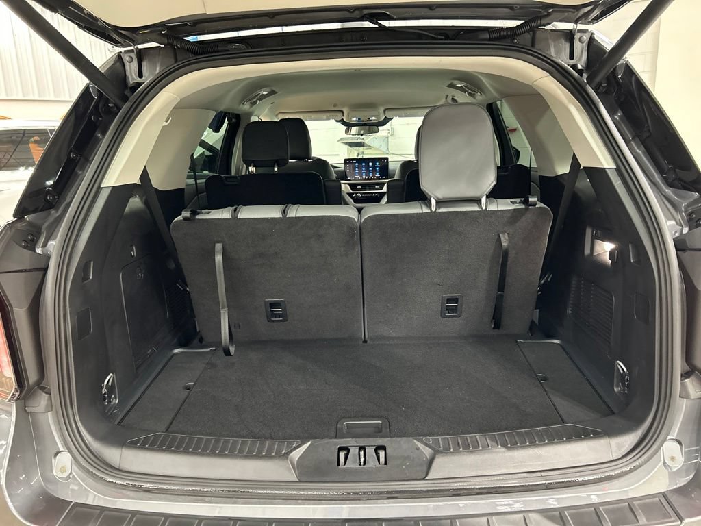 Certified 2025 Ford Explorer Active w/ Active Comfort Package AWD/4WD image 29