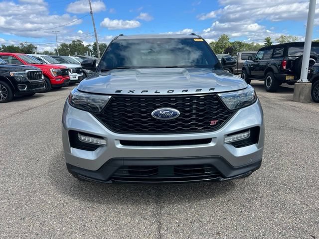 Certified 2024 Ford Explorer ST w/ Equipment Group 401A AWD/4WD image 2