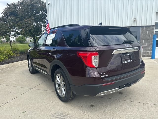 Certified 2023 Ford Explorer XLT w/ Equipment Group 202A AWD/4WD image 9