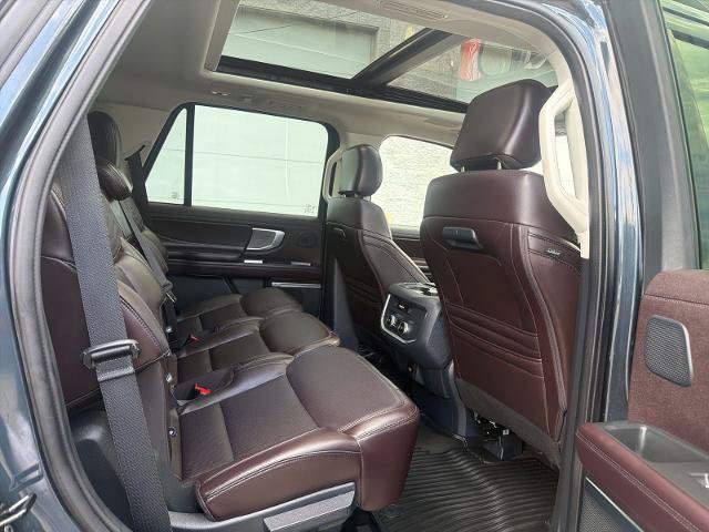 Certified 2025 Ford Expedition Platinum w/ Platinum Ultimate Package AWD/4WD image 24