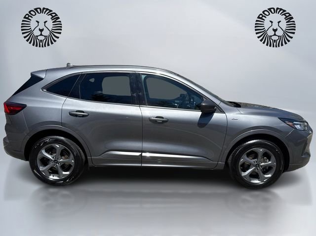 Certified 2024 Ford Escape ST-Line AWD/4WD image 4