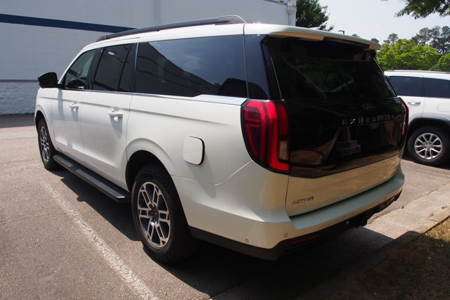 Certified 2025 Ford Expedition Max Active AWD/4WD image 5