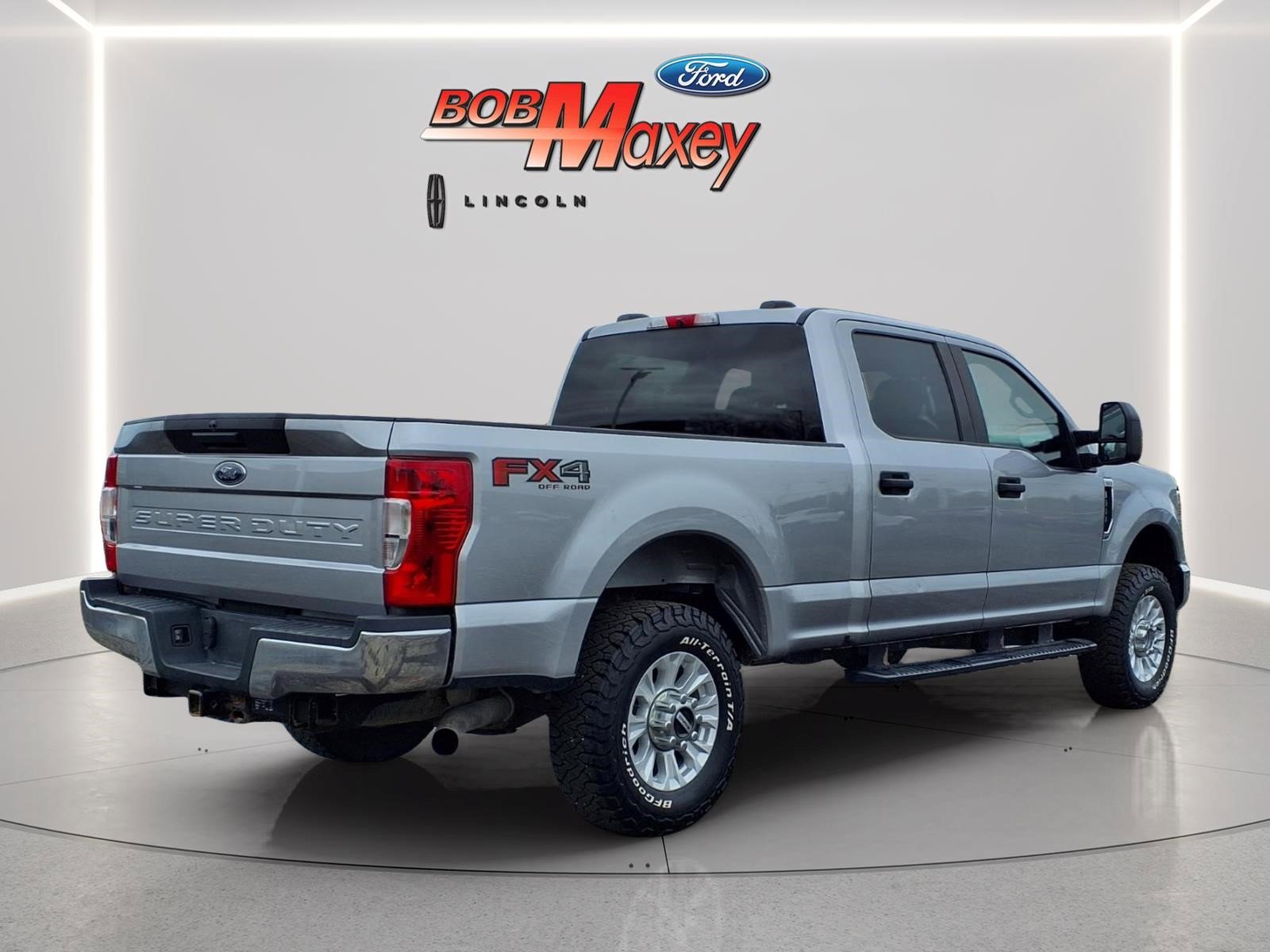 Certified 2021 Ford F350 XL w/ STX Appearance Package AWD/4WD image 4