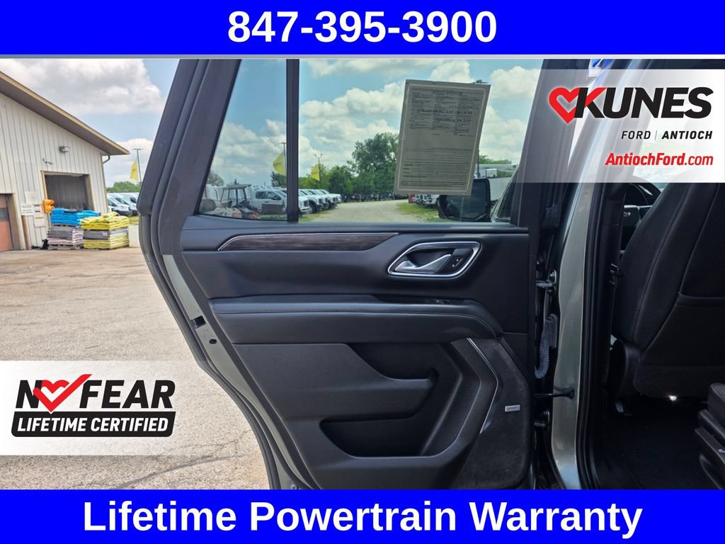 Used 2023 Chevrolet Tahoe Z71 w/ Luxury Package AWD/4WD image 23