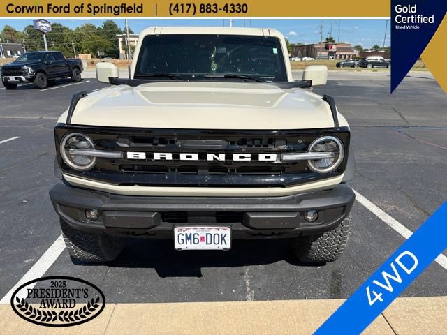 Certified 2025 Ford Bronco Outer Banks w/ Sasquatch Package AWD/4WD video 2