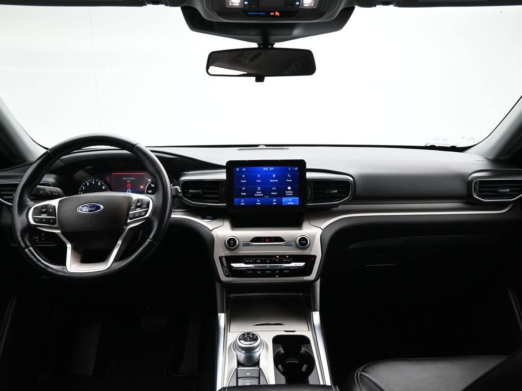 Certified 2022 Ford Explorer XLT w/ Equipment Group 202A image 50