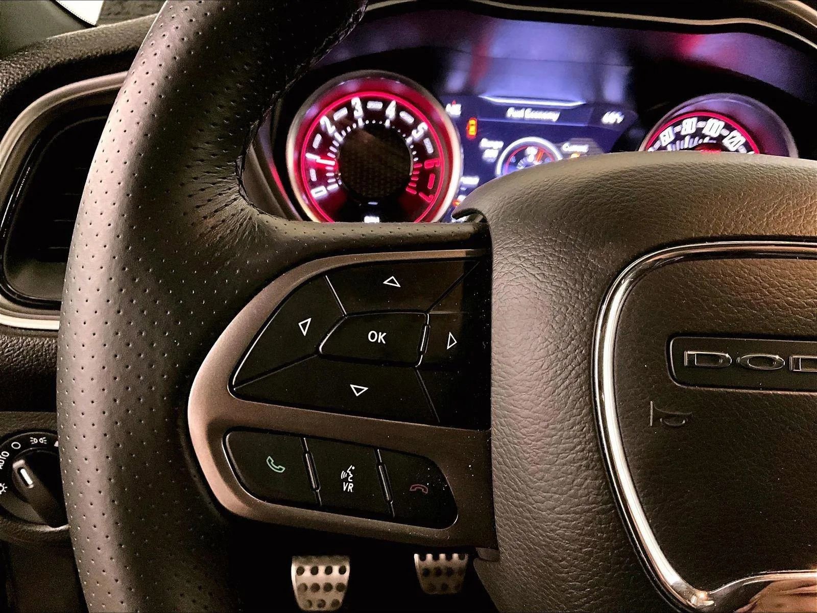 Used 2022 Dodge Challenger R/T Scat Pack RWD image 17