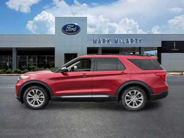 Certified 2021 Ford Explorer XLT w/ Equipment Group 202A RWD image 2