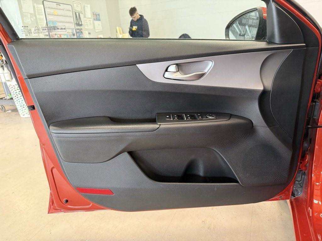 Used 2022 Kia Forte LXS image 26