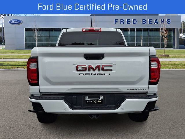 Used 2023 GMC Canyon Denali image 3