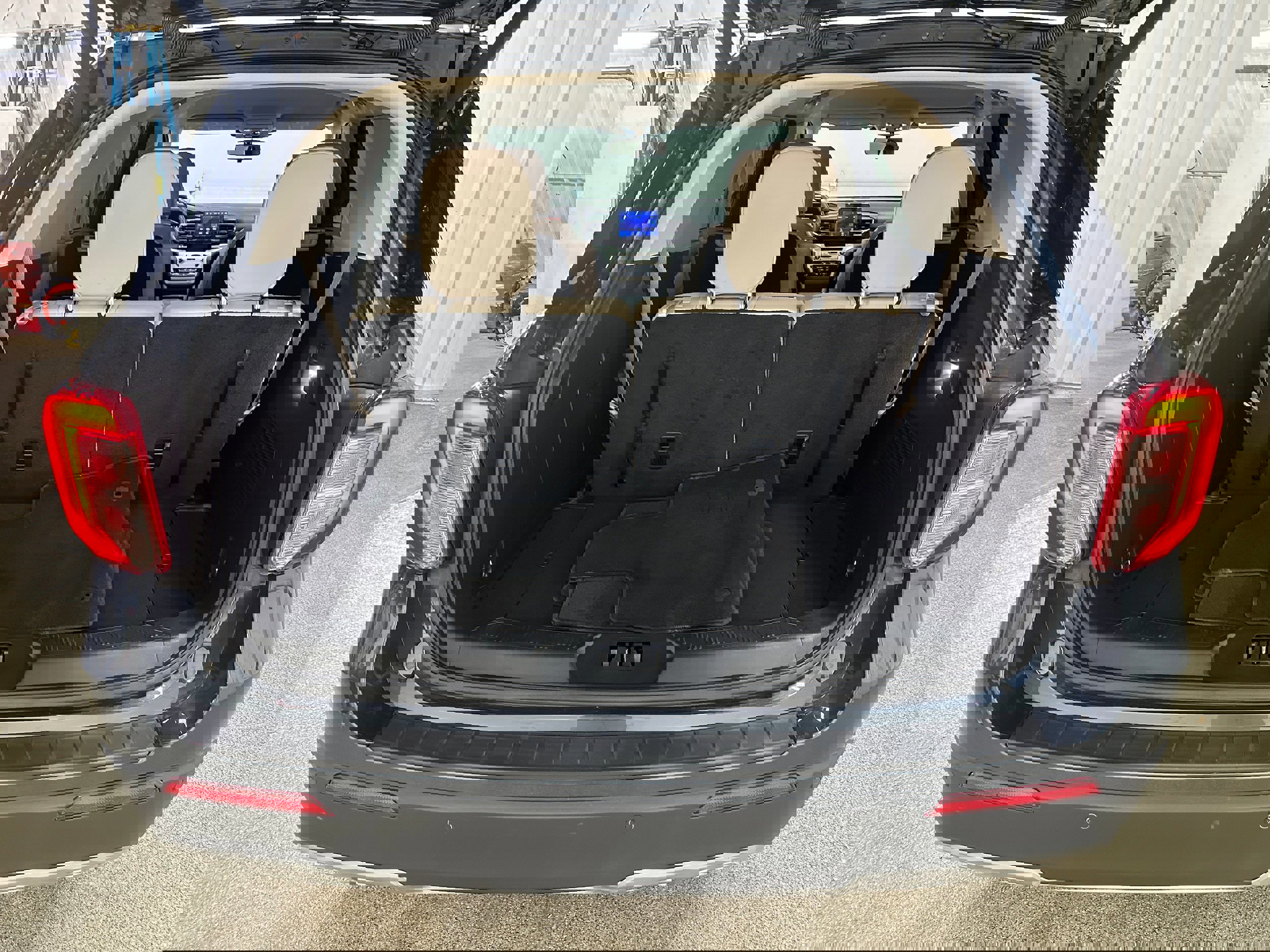 Certified 2023 Ford Explorer XLT w/ Equipment Group 202A image 29