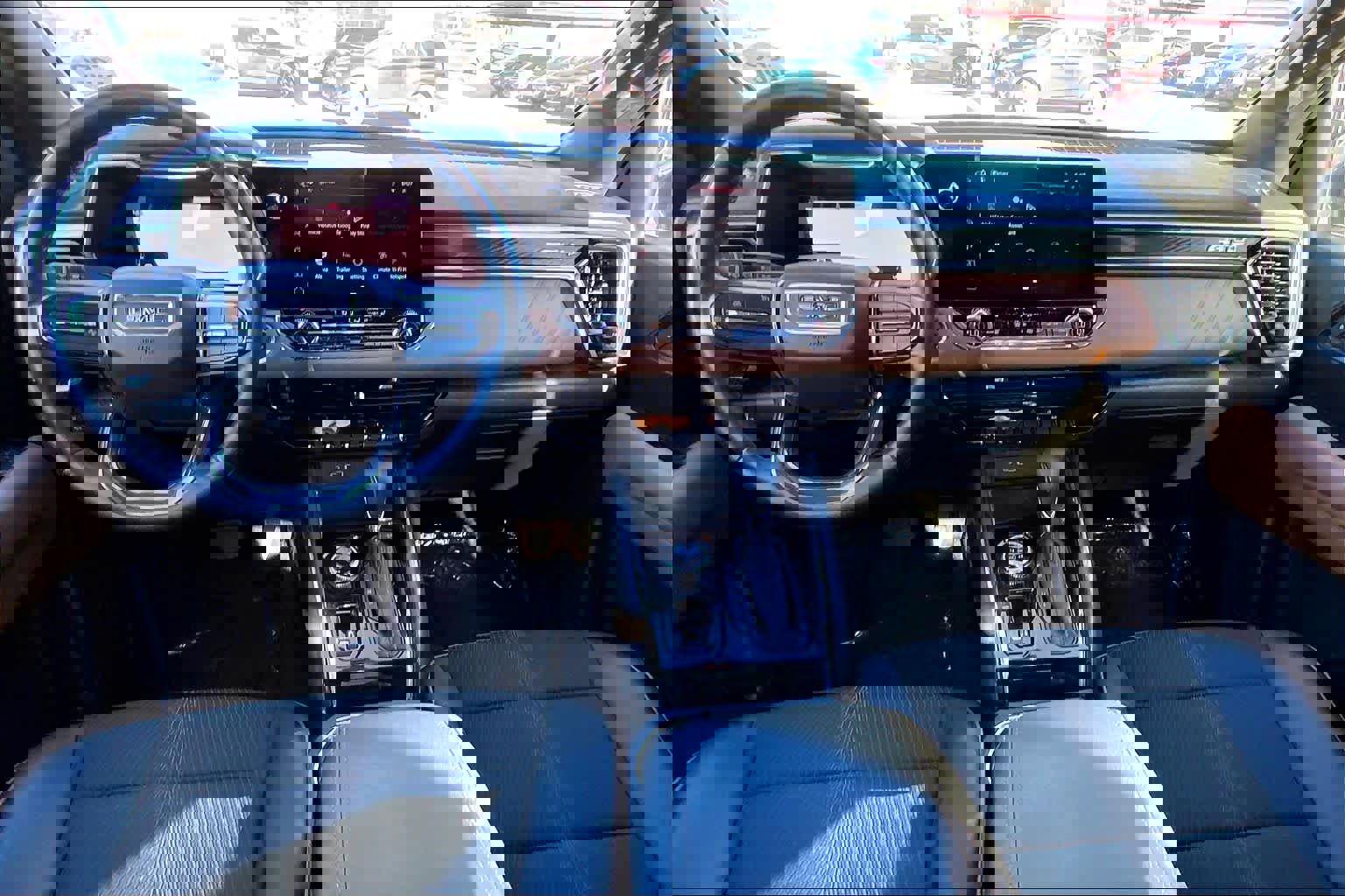 Used 2024 GMC Canyon AT4 image 15