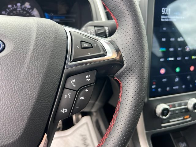 Certified 2024 Ford Edge ST-Line AWD/4WD image 10