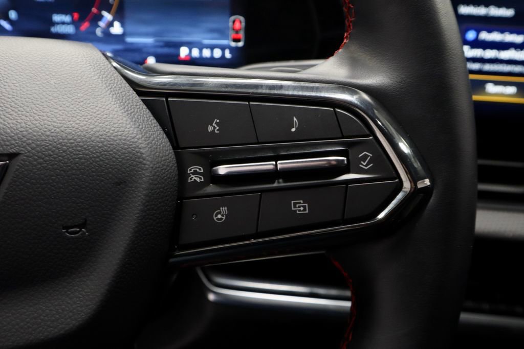 Used 2025 Chevrolet Equinox RS w/ Safety and Technology Package image 31