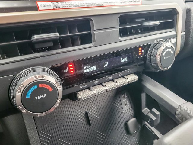 Used 2025 Toyota Tacoma SR5 image 21