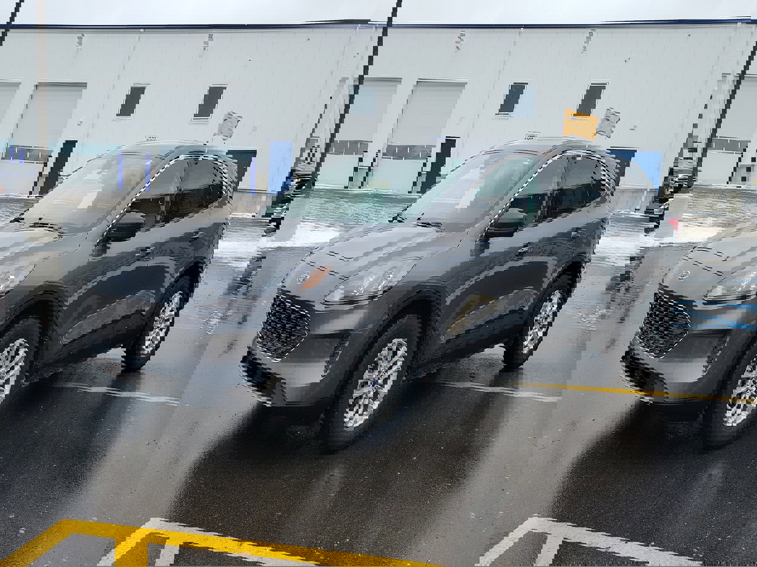 Certified 2022 Ford Escape SE w/ Convenience Package image 2