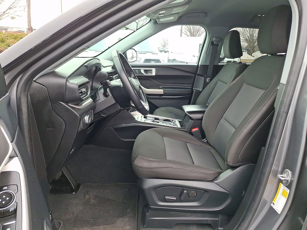 Certified 2022 Ford Explorer XLT image 15