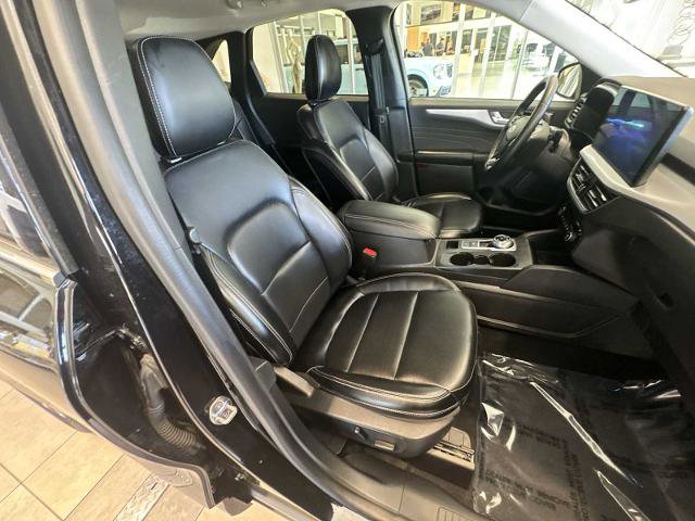 Certified 2024 Ford Escape Platinum AWD/4WD image 26