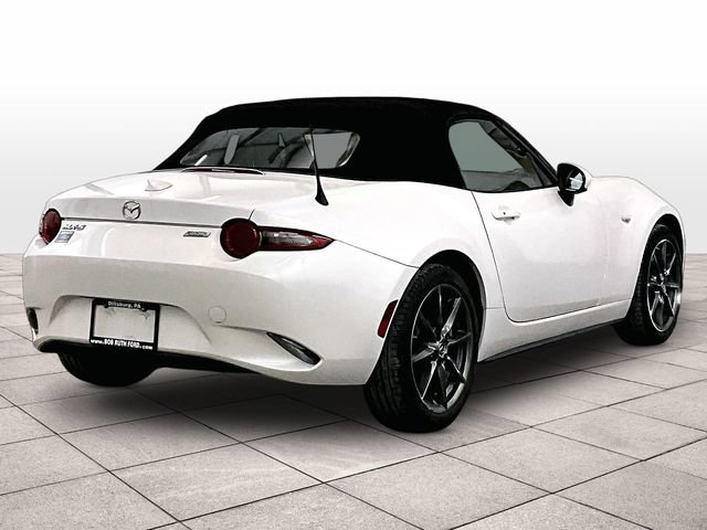 Used 2018 MAZDA MX-5 Miata Grand Touring RWD image 11