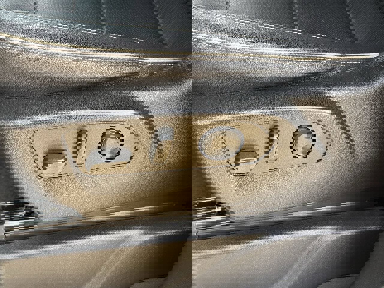 Used 2022 GMC Yukon XL SLT image 26